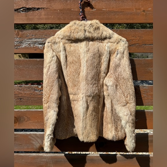 Vintage 1960s Rabbit Fur Coat with Silk Lining Size MD - Picture 4 of 9